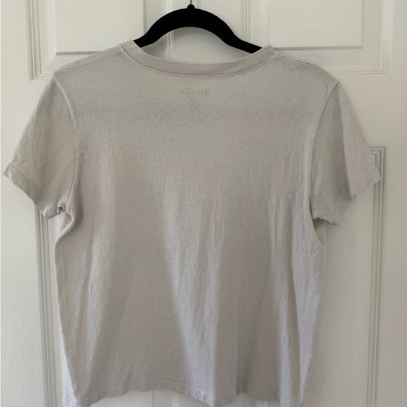 Brandy Melville Cream Graphic Tee - Picture 4 of 4
